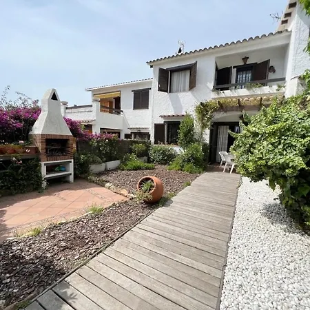 Casa Del Pi With A Shared Pool Tatil Evi Tossa de Mar